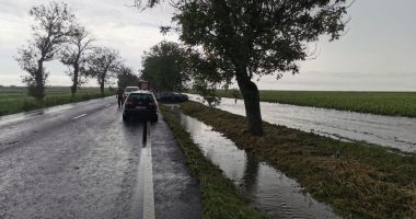 GALERIE FOTO / Probleme în județ din cauza ploilor. Inundații și trafic blocat pe mai multe șosele - 2