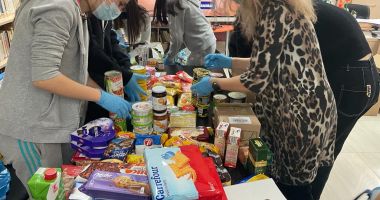 Și voluntarii mirciști vin în ajutorul refugiaților ucraineni. Galerie foto - 2