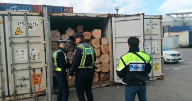 Stire din Eveniment : Fraude vamale, în porturile maritime. Polițiștii din Constanța, în acțiune. Iată ce au descoperit