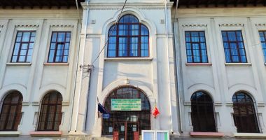 Părinți, voluntari și cadre didactice refugiate, invitați de ISJ Constanța la o întâlnire