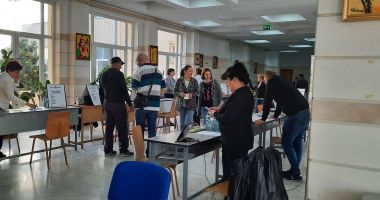 GALERIE FOTO. Prezență sub așteptări la Bursa Locurilor de Muncă din Constanța - 5