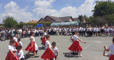 GALERIE FOTO. Zilele Școlii Gimnaziale nr 1 Poarta Albă - 8