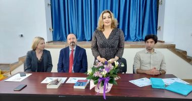 Stire din Cultură-Educație : Ceremonie de premiere, la Colegiul Pedagogic, în prezența atașatului Ambasadei Spaniei din România