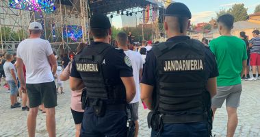 Weekend plin de evenimente, la Constanţa. Jandarmii sunt la datorie
