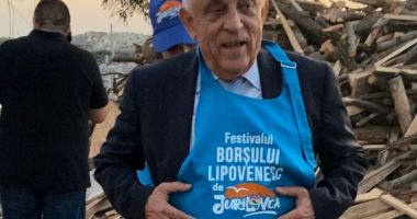Ministrul PETRE DAEA și-a pus șorț și-a amestecat borșul. Vizită neașteptată la Festivalul de la Jurilovca - 4