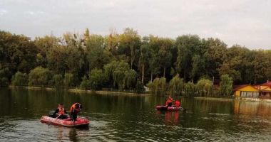Stire din Eveniment : A fost găsit trupul unui bărbat, dispărut pe Lacul Razelm. Al doilea este căutat în continuare