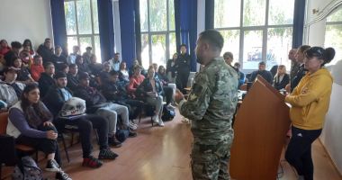 Elevii Liceului „Ion Bănescu” din Mangalia, atrași de cariera militară - 2