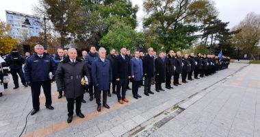 Stire din Politică-Administrație : GALERIE FOTO. Ceremonie de Ziua Națională, la Constanța