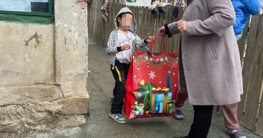 GALERIE FOTO. Elevii Școlii „Gheorghe Țițeica” încheie luna voluntariatului cu o nouă faptă bună - 2