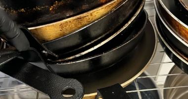 Stire din Social : Ce au găsit inspectorii ANPC pe Valea Prahovei. 88 de agenți economici găsiți cu nereguli