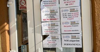 Stire din Actualitate : Angajații din primării sunt în grevă. Își desfășoară activitatea, dar nu lucrează cu publicul