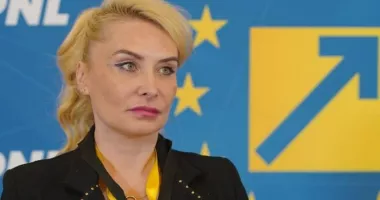 Stire din Eveniment : Avocata PNL dusă de urgență la spital. I s-ar fi făcut rău în fața procurorilor