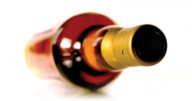 Stire din Eveniment : Cercetat de Poliție pentru o sticlă de whisky