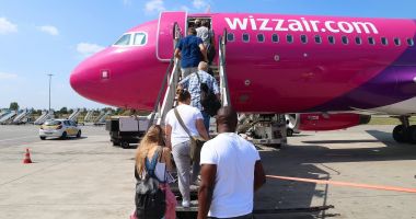 Wizz Air reduce în august numărul de zboruri din România