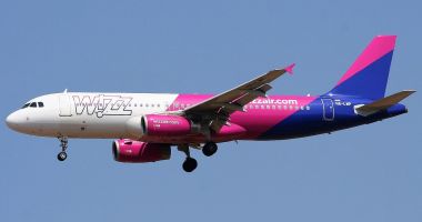 Stire din Eveniment : Un român amenință să “paralizeze” Wizz Air, după ce i-a ruinat vacanța: A primit peste 30.000 de euro daune