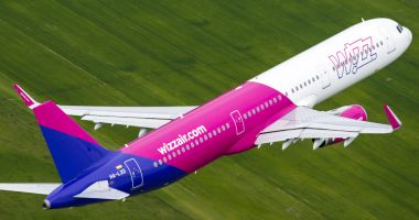 Stire din Actualitate : Wizz Air anunță scumpiri la biletele de avion, dacă se interzice taxarea bagajelor mici de mână