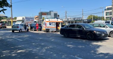 Accident rutier pe strada I. L. Caragiale. O persoană a fost transportată la spital