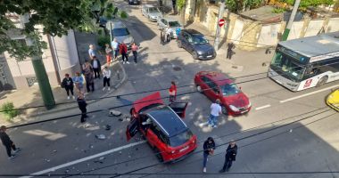 Accident rutier în municipiul Constanța. Două persoane au fost rănite