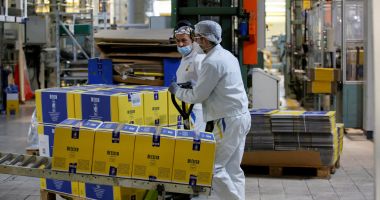 Stire din Economie : Activitatea economică în zona euro a încetinit peste aşteptări