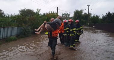 Stire din Social : Ajutoarele de urgență ajung, în sfârşit, la beneficiari