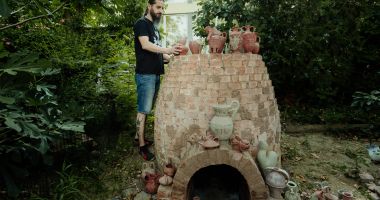 Stire din Cultură-Educație : Proiectul „Arderi experimentale/Arderi arhaice” a ajuns la cea de-a  VIII-a ediție