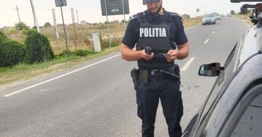Stire din Eveniment : BLOCADA pe LITORAL. Șoferi depistați cu DROGURI ascunse prin buzunare!
