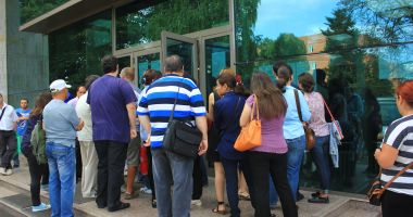 Stire din Social : Doar 15 oferte pentru constănțenii școliți, anul acesta, la Bursa locurilor de muncă
