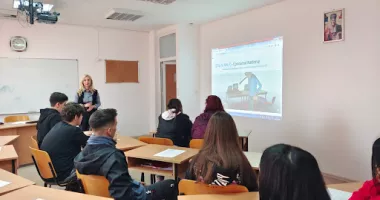 Stire din Social : Elevi constănțeni, calificați pentru etapa națională a concursului „Știu și aplic“