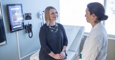 Stire din Social : Numărul cazurilor de cancer la sân continuă să crească. Ce soluţii au specialiştii