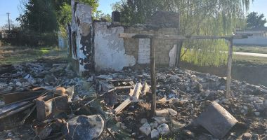 Stire din Social : O bunică și doi nepoți, sub cerul liber, în Băneasa. Ajutați-i să aibă, din nou, un acoperiș!