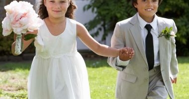 Stire din Social : Stop „căsătoriilor” între minori. România face un pas ferm pentru protejarea copiilor