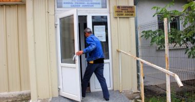 Programul ghișeelor de relații cu publicul de la Caziere Judiciare și Rutieră, de Paște