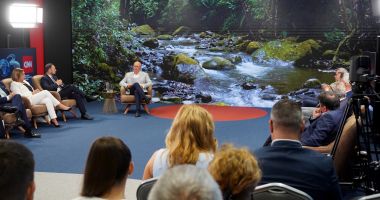 Stire din Social : Schimbările climatice, subiect de discuţie, în rândul specialiştilor Ministerului Mediului