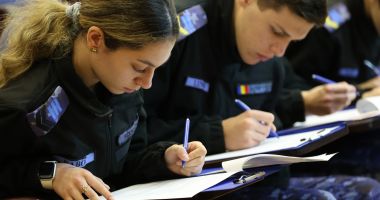 Stire din Cultură-Educație : A început înscrierea în clasa a IX-a pentru colegiile militare