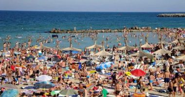 Stire din Social : Patru zile de controale dermatoscopice gratuite în stațiunea Mamaia