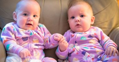 Stire din Social : Aproape 7.000 de copii aşteaptă să fie adoptaţi în România