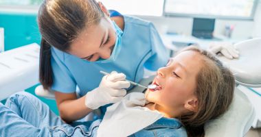 Stire din Social : Vouchere gratuite la dentist pentru copii. Cine poate beneficia de ele