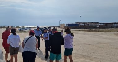 Stire din Eveniment : Polițiștii au desfășurat activități de informare, pe plaja din Corbu