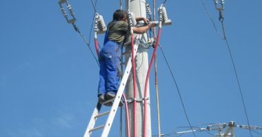 Stire din Social : Trei localităţi constănţene rămân luni fără curent electric
