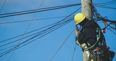Stire din Social : Localităţi în care se va întrerupe miercuri curentul electric