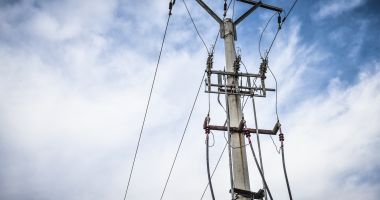 Stire din Social : Locuitorii de pe strada Interioară și bulevardul Mamaia rămân fără curent electric