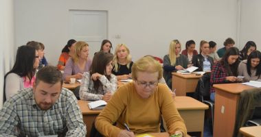 Stire din Social : Peste 6.000 de persoane au participat la cursuri de formare profesională