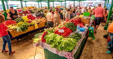 Stire din Social : A început curăţenia în pieţele agroalimentare din municipiul Constanţa