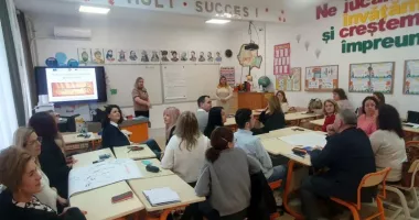 Stire din Cultură-Educație : Un proiect major îi pregătește pe profesorii din Constanța pentru viitor