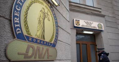 Stire din Eveniment : Procurorii DNA, despre pensiile magistraților: „Este necesară etapizarea vârstei standard de pensionare”