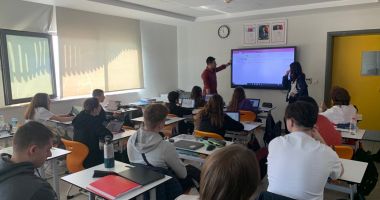 Stire din Cultură-Educație : Activități de învățare experiențială, în Antalya, pentru o delegație a Liceului „Dragomir Hurmuzescu”