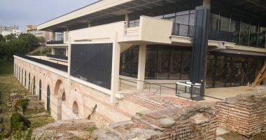 Stire din Cultură-Educație : Un simbol al Tomisului revine la viață. Edificiul Roman cu Mozaic se redeschide de Ziua Dobrogei