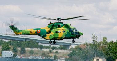 IMAGINI SPECTACULOASE. Salturi din elicopter, în Portul Mangalia - 4