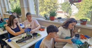 Stire din Cultură-Educație : Elevii francezi, în vizită la Liceul Teoretic „Ovidius”