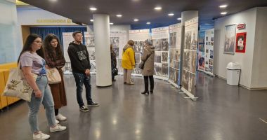 Stire din Cultură-Educație : Expoziție de carte și grafică vectorială „Constanța viitorului”, la Centrul „Jean Constantin”